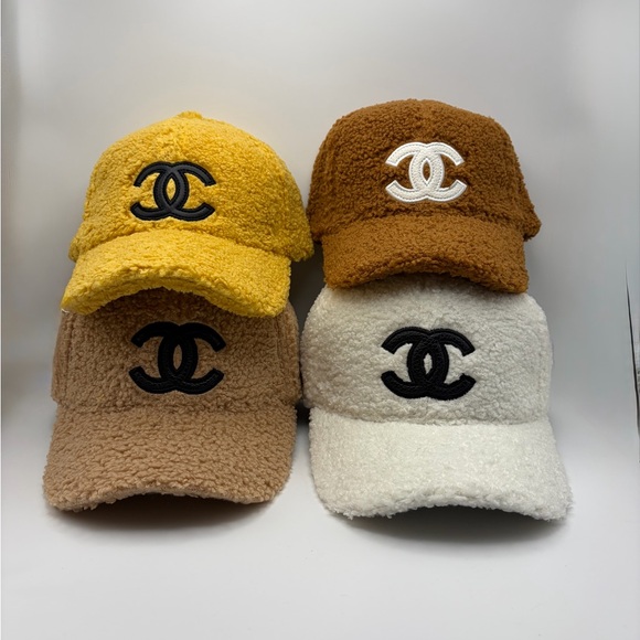 None Accessories - Sherpa baseball cap with Velcro strap (various colors)